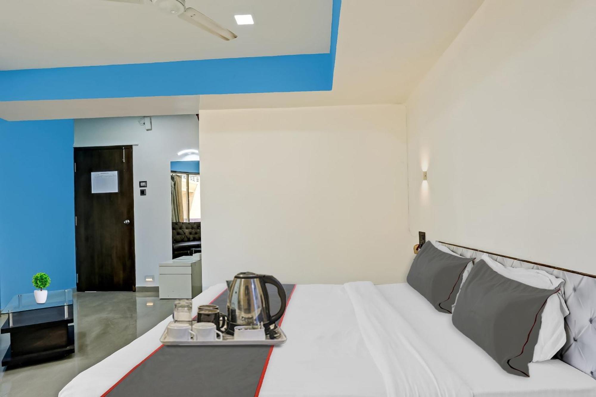 Oyo Salt House Hotel Mumbai Kültér fotó
