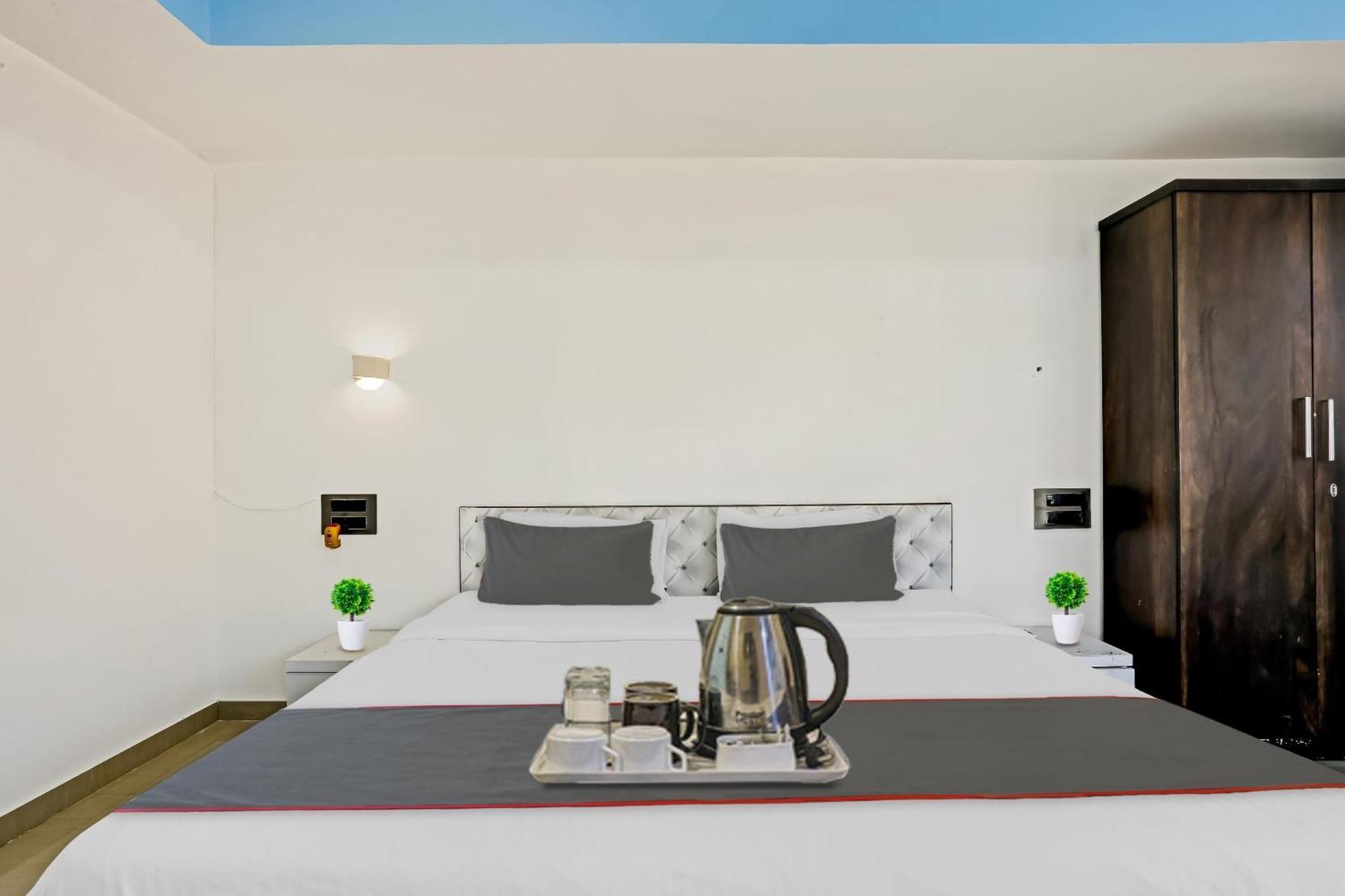 Oyo Salt House Hotel Mumbai Kültér fotó