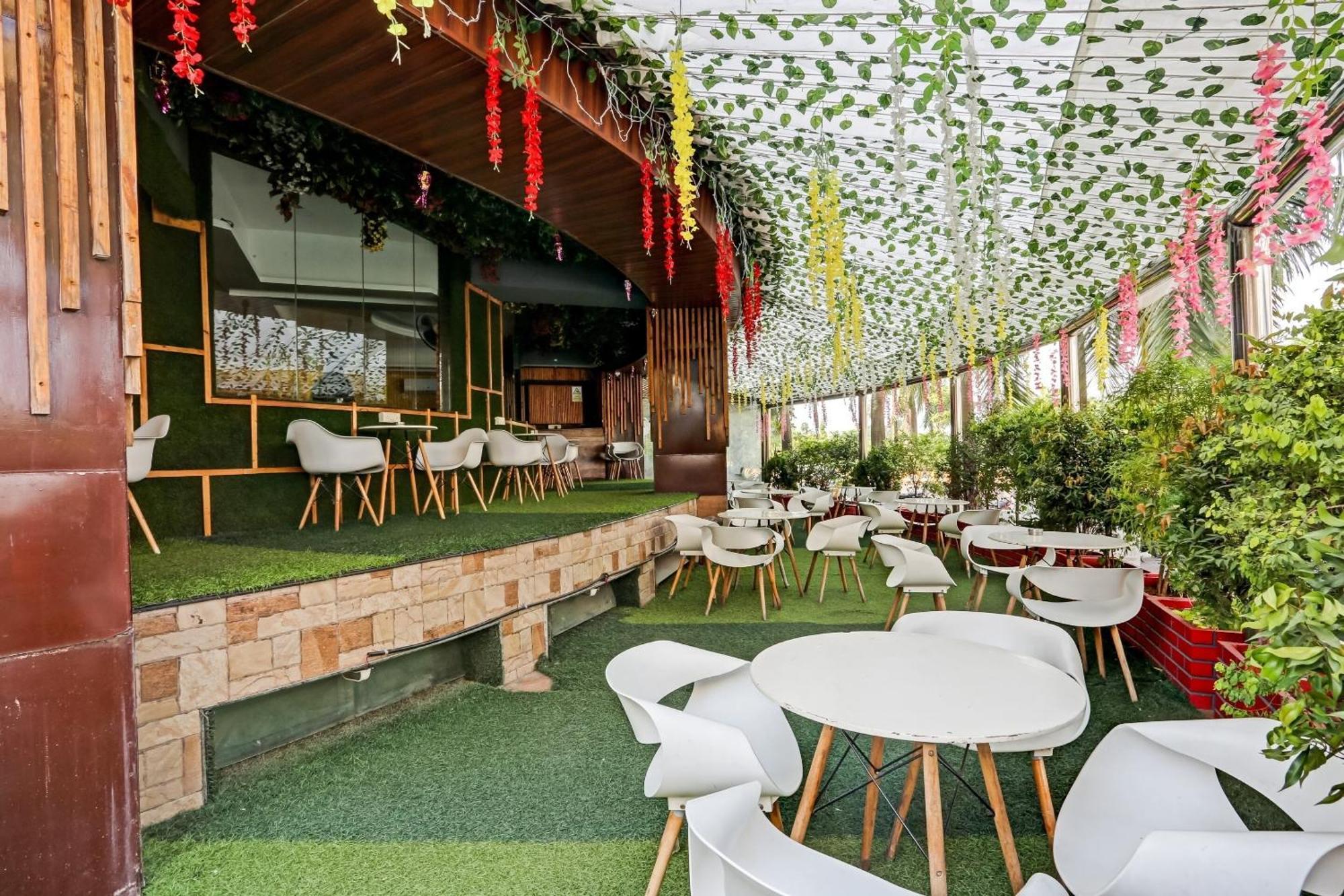 Oyo Salt House Hotel Mumbai Kültér fotó